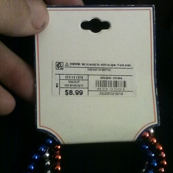 2 pkgs ( 4 bracelets) for only $8! - Picture 8 of 8